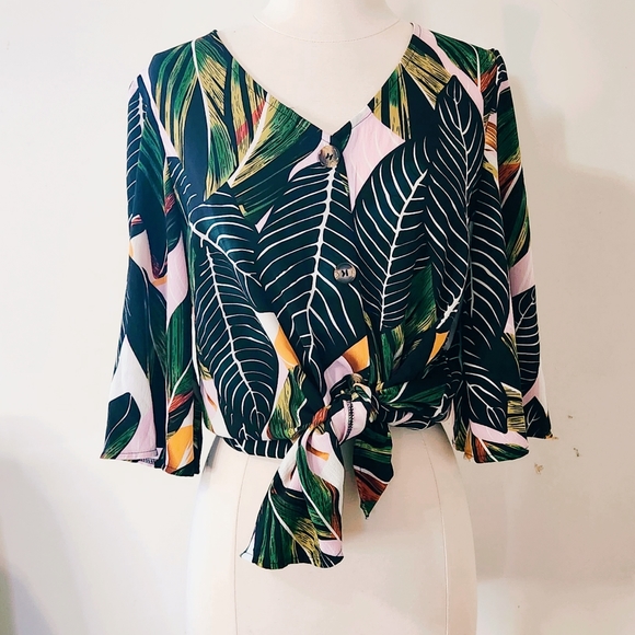 NA Tops - Tropical, palm, boho, beach, cropped, jungalow, button, bell sleeve